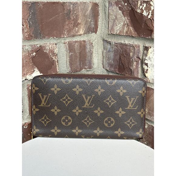 Louis Vuitton Organizer Wallet 32467 - Picture 1 of 12